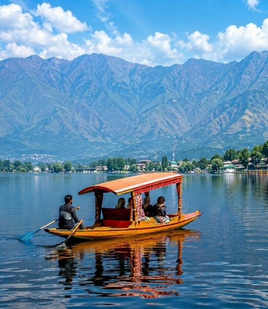 Kashmir Grand Escape