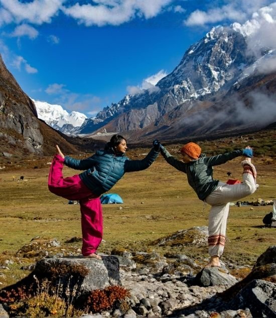 Gangtok –Pelling – Darjeeling