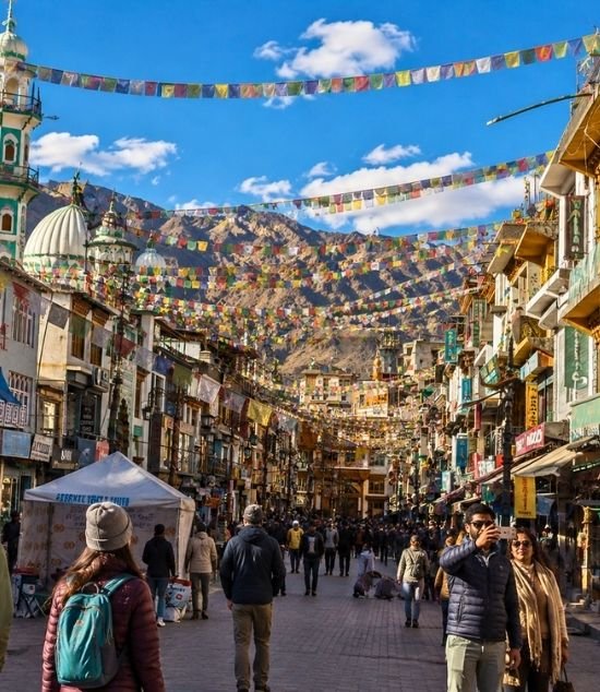 Delhi to Ladakh Grand Expedition with Umling La & Hanle